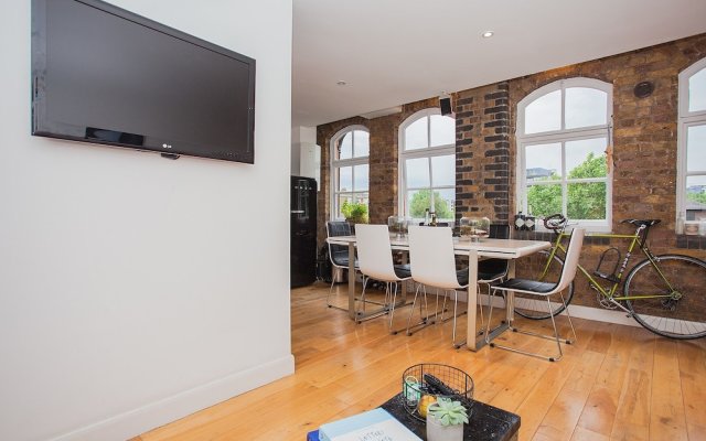 2 Bedroom Apartment in Bermondsey With Gated Parking