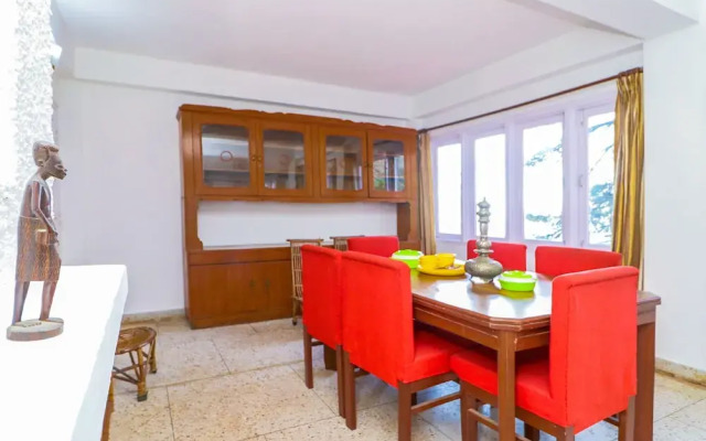 Oyo Home 26756 Cosy 3Bhk