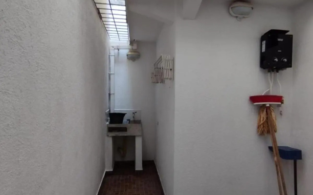 Aparta Estudios Edificio Valeria