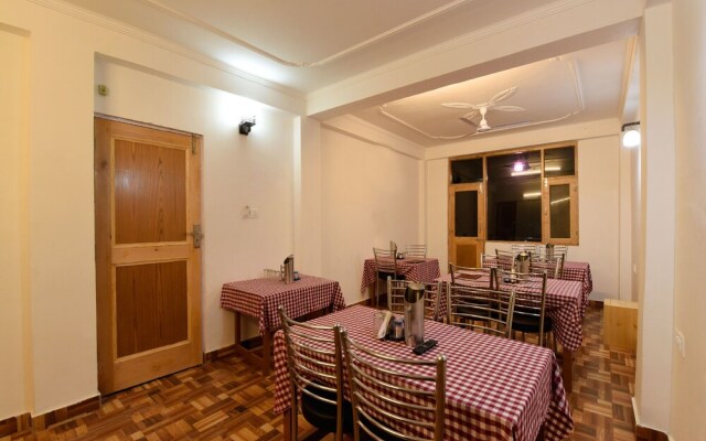 OYO 13836 Hotel Manu Vatika