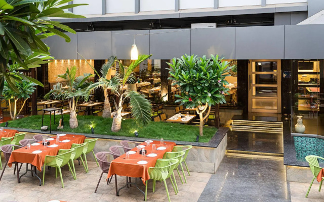 Treebo Premium Grand Emerald