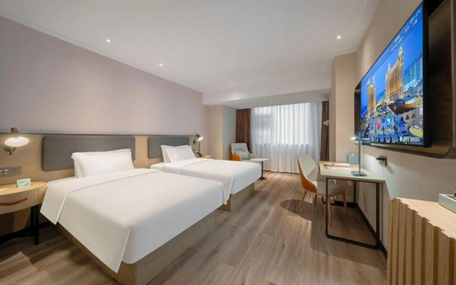 Echarm Hotel (Changsha High-Speed Rail South Station Wujian Sky Street)
