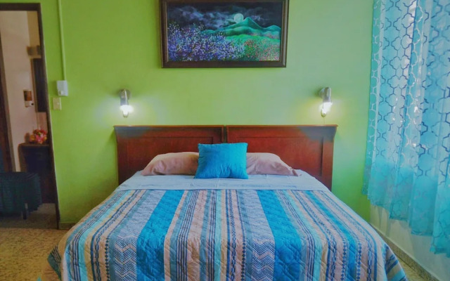 Hotel Oasis