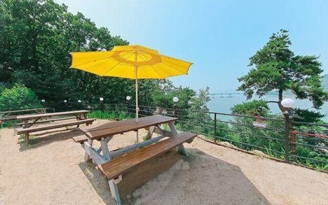 Seongmodosky Port Pension