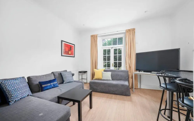 Boujee 2bed by Excel Exhibition Centre With Free Parking
