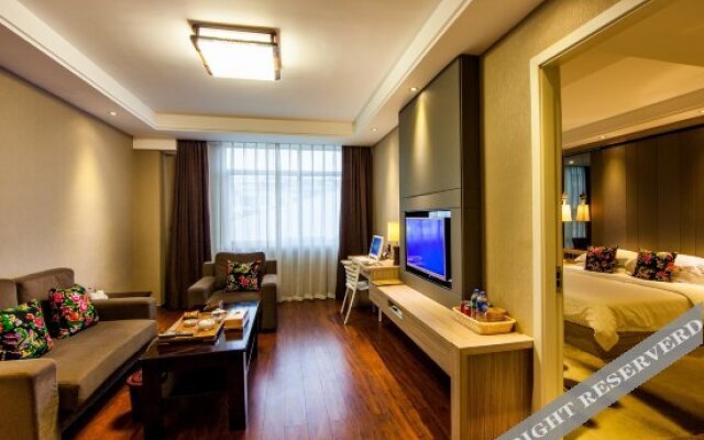 Yijia East Pinwei Hotel