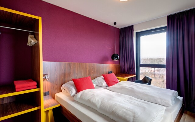MEININGER Hotel Frankfurt/Main Airport