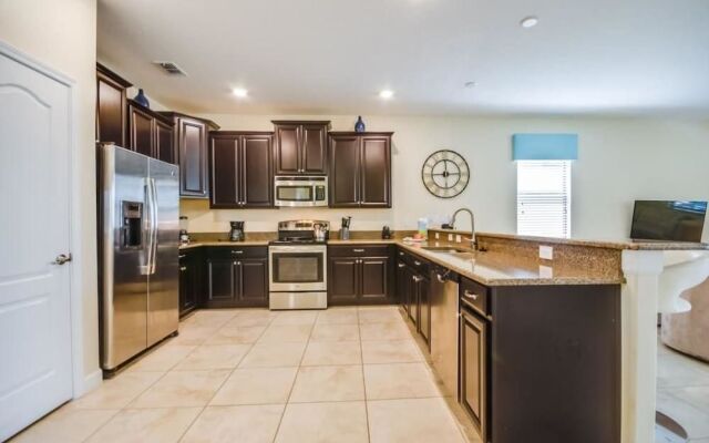 9 Bedroom 5 Bathroom in Champions Gate