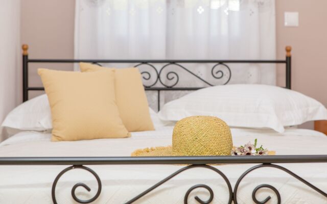 Villa of Roses - Private villa with pool