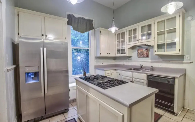 Classic/Modern Downtown Home