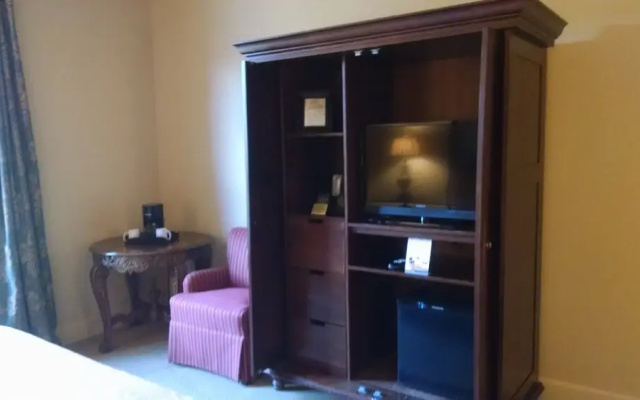 Parc England Boutique Hotel