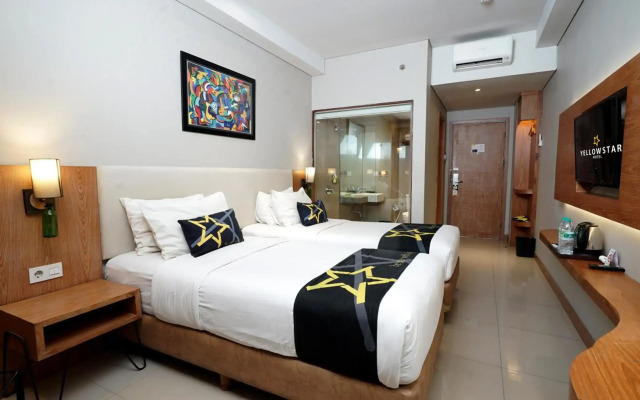 Yellow Star Hotel Gejayan