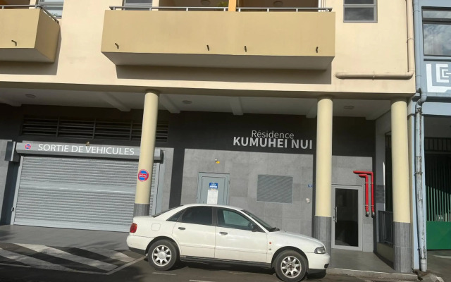 Standing Residence Kumuhei