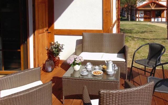 Semi-detached House Near the Lake