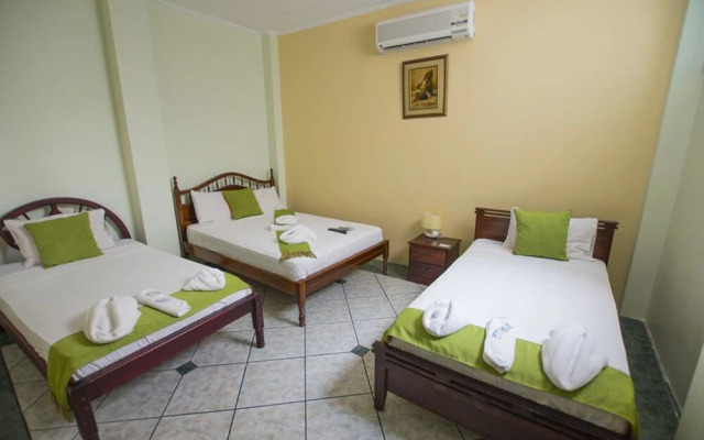 Hostal Andry