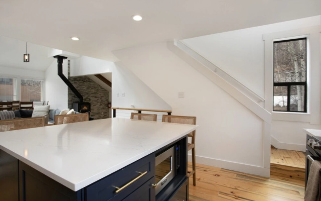 3094 Booth Falls Road 4 Bedroom Condo