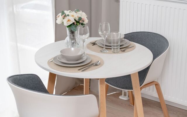 Minimalist Studios in Poznań by Renters