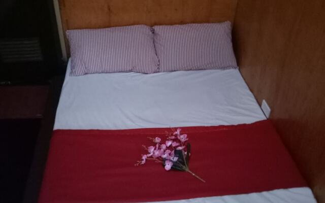 AV7 Guest House