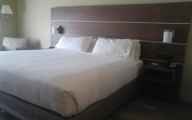 Comfort Inn & Suites Miami - Route 66