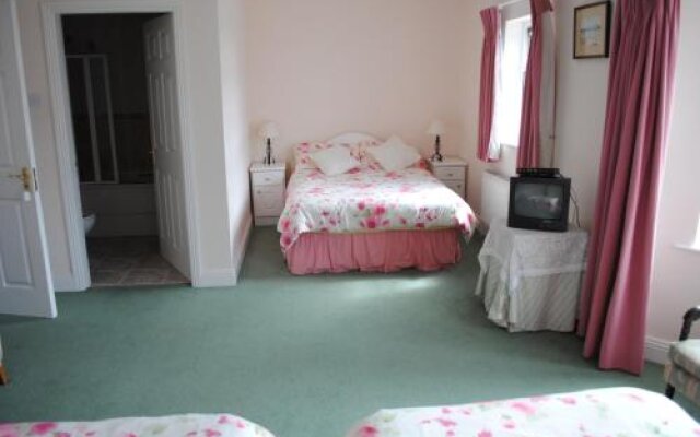 Oldcourt House Bed And Breakfast