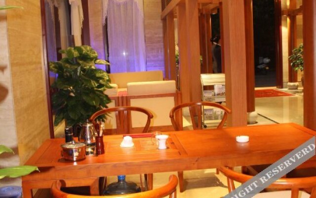 Pu'er Peony Holiday Inn