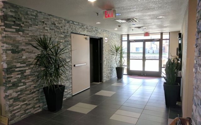 SureStay Plus Hotel by Best Western Coralville Iowa City
