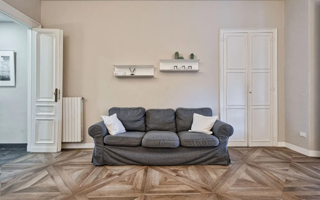 Porta Nuova Railway Station Flat