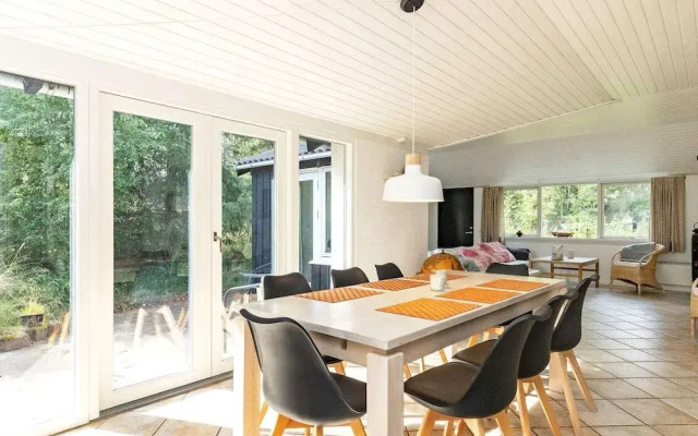 6 Person Holiday Home in Albaek