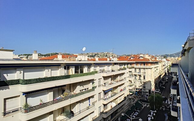 Square Royal Terrasse by Nestor&Jeeves