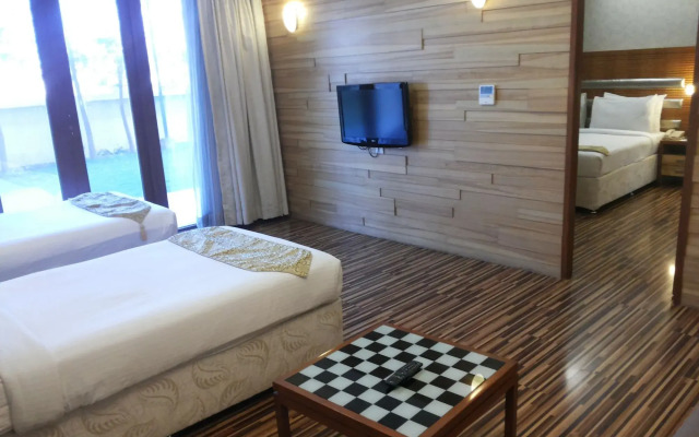 St Laurn - The Spiritual Resort