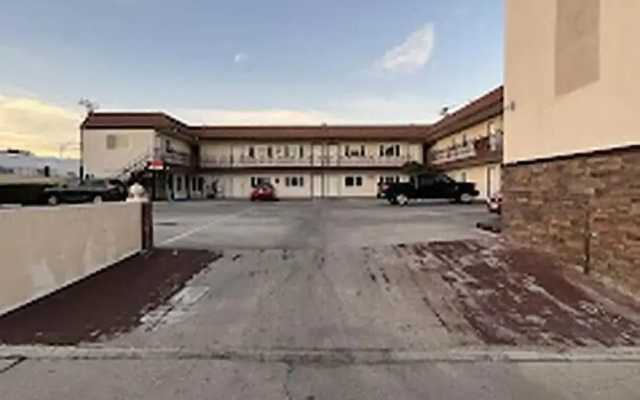 Stay Inn Motel