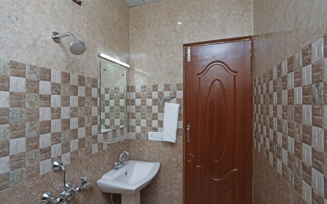 OYO 33014 Bhagwati Palace Guest House