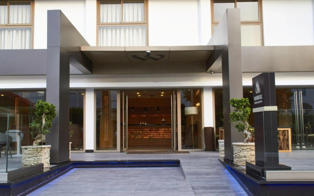Mabrouk Hotel And Suites