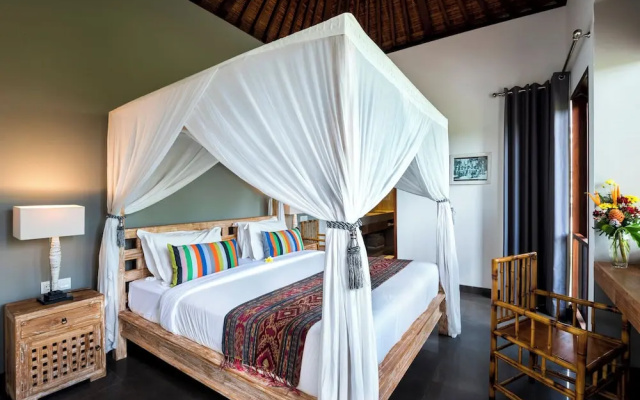 Ultra Luxury & LUXE Pool Villas Near Seminyak Beach Tangram Abakoi Anam & Abagram – Guest Rooms – Kuta