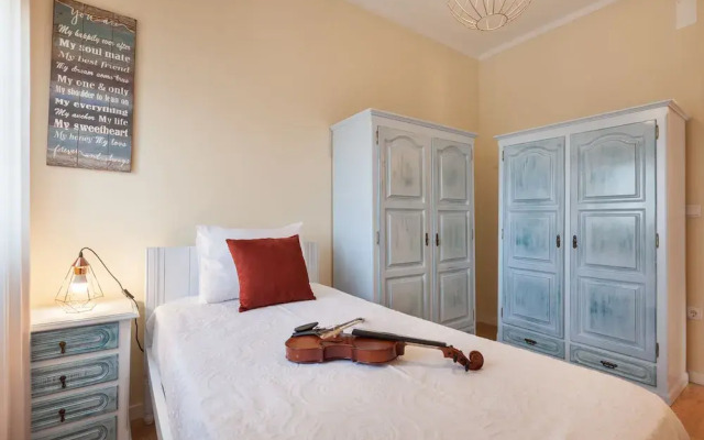 Feel at Home - Private Parking