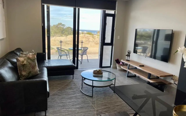 Flat 14 Block 6 Bellamare