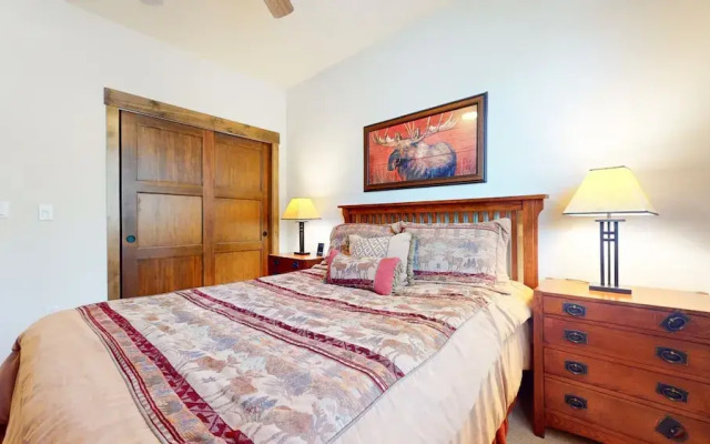 Woodwinds #1303 4 Bedroom Condo by RedAwning
