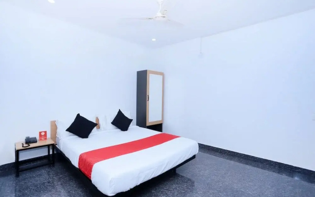Avittom Cyber Cubez By OYO Rooms