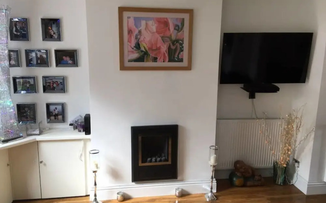 Churchendcottage-2br-sleeps4-petsok-parking