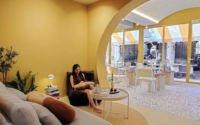 Au Luna Bangkok Hostel