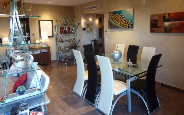 Villa Des 2LL