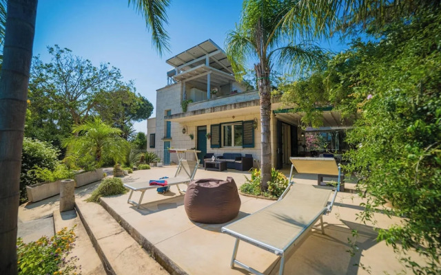 Villa Civico 32 Near The Sea With Pool