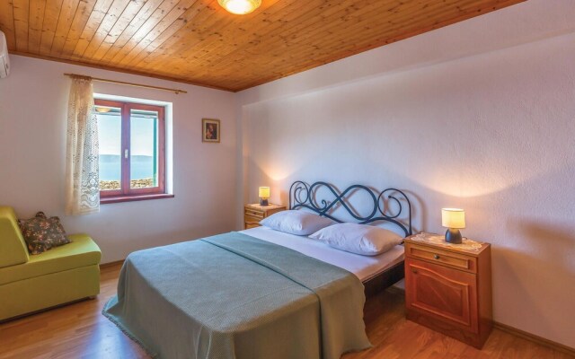Amazing Home in Tucepi With Wifi and 2 Bedrooms