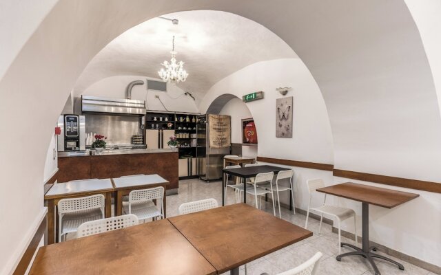 Altadomus Roma Guesthouse