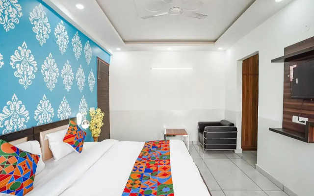Fabhotel Tanvi Premium