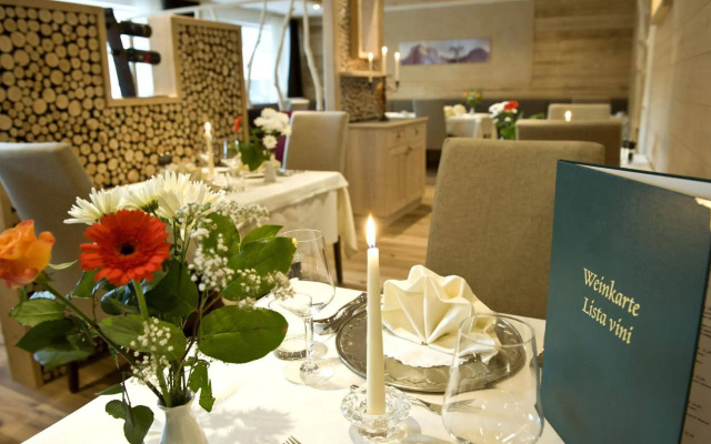 ABINEA Dolomiti Romantic Spa Hotel