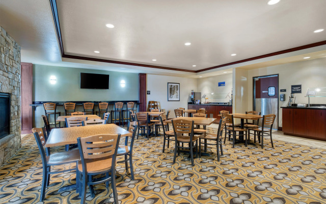 Best Western Shelby Inn & Suites