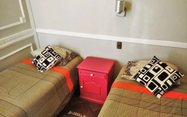 Santiago Backpackers