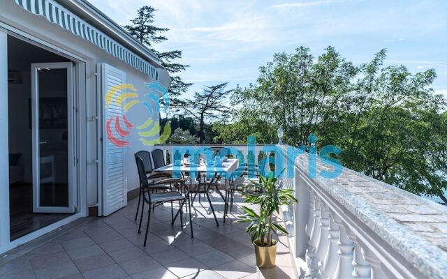 Apartment Bor