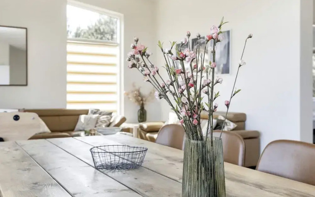 10 Person Holiday Home in Vaeggerlose